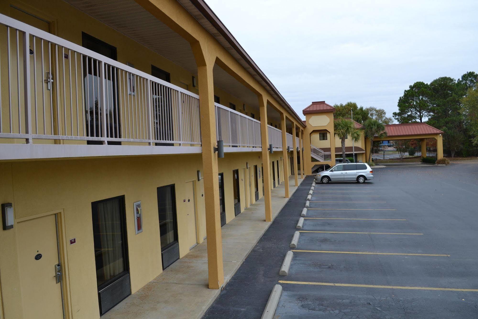 Fairview Inn & Suites Mobile Buitenkant foto