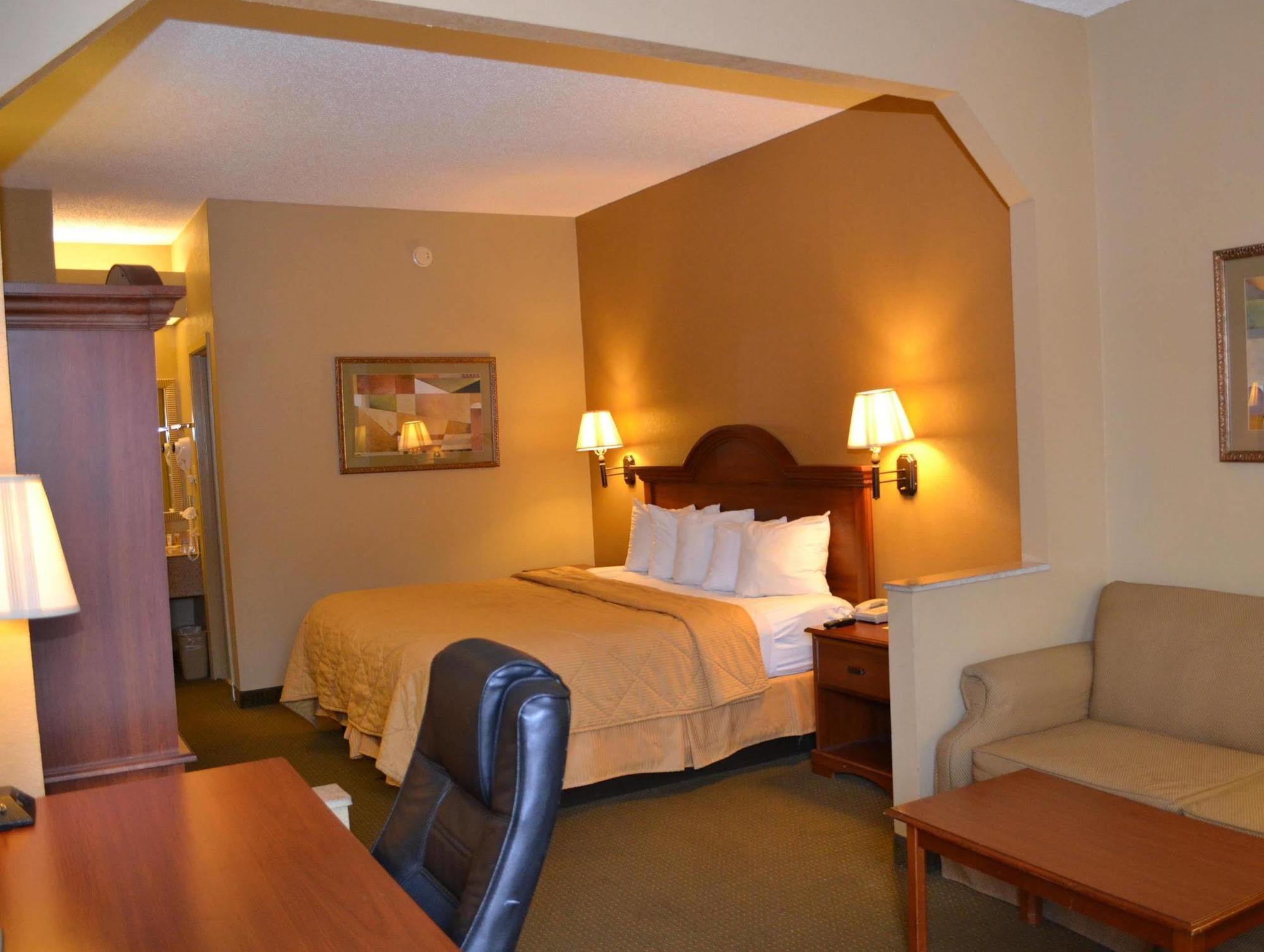 Fairview Inn & Suites Mobile Buitenkant foto