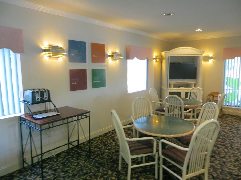 Fairview Inn & Suites Mobile Buitenkant foto