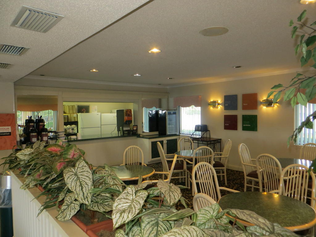 Fairview Inn & Suites Mobile Buitenkant foto